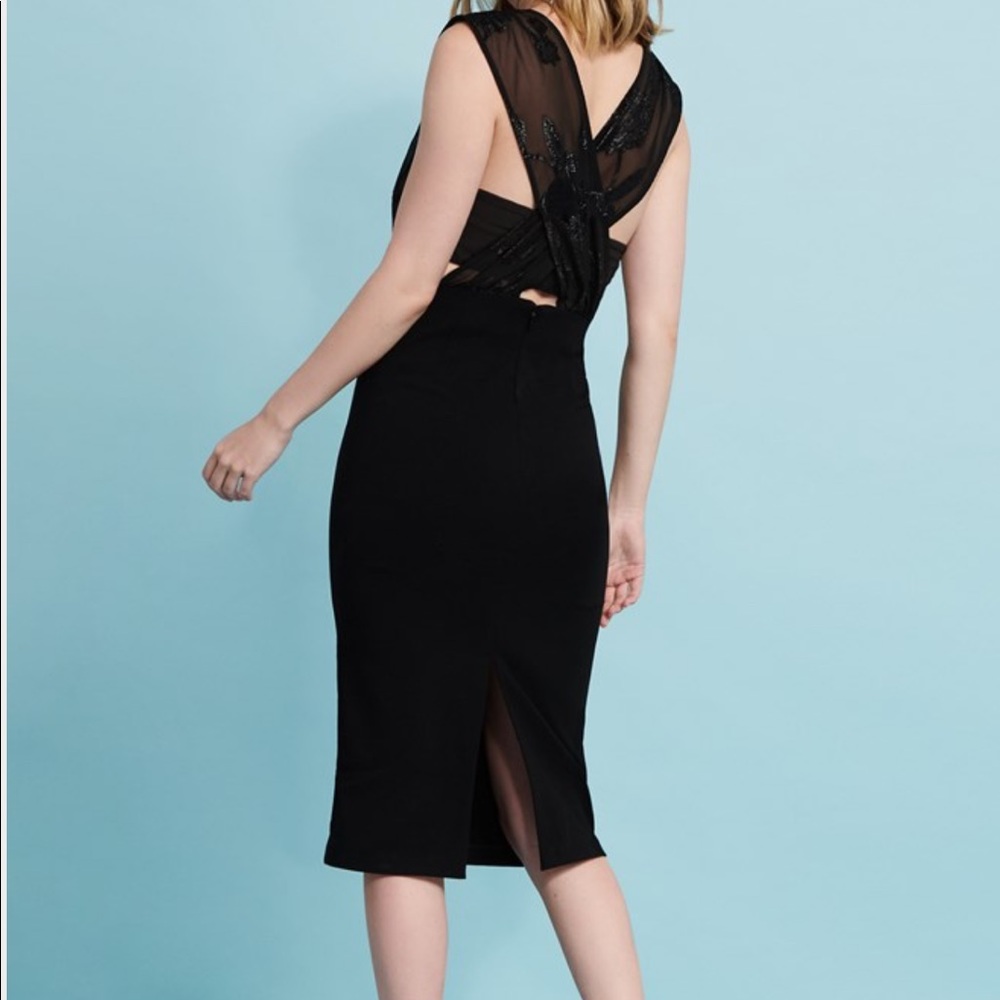Dynamite Cross-back midi dress